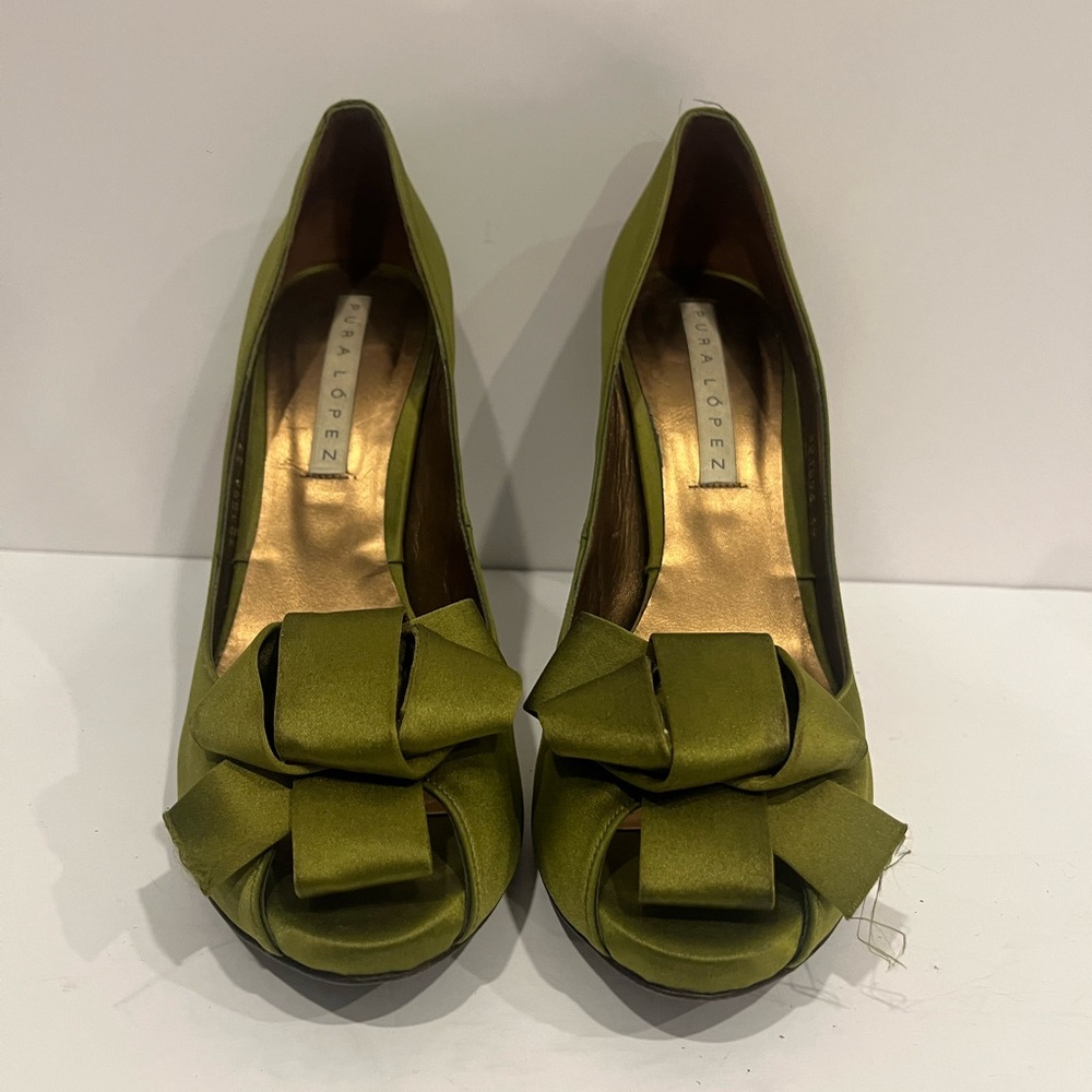 Pura López Peep Toe